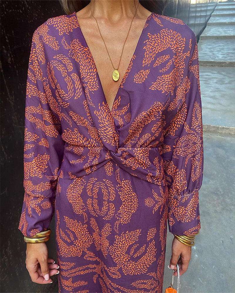Eleanora™  Vintage V-Neck Long-Sleeve Dress