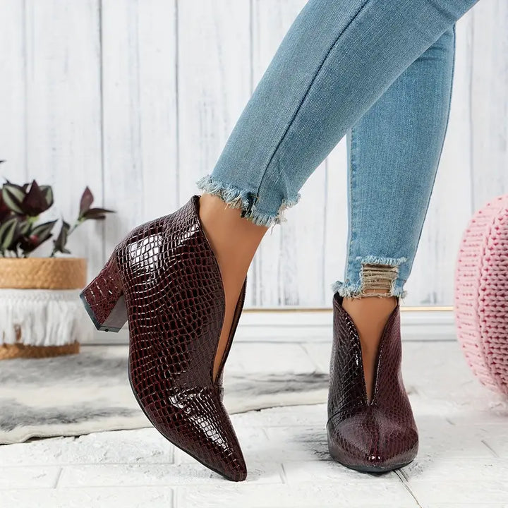 Iris™ Women's Pointed-Heeled Boots