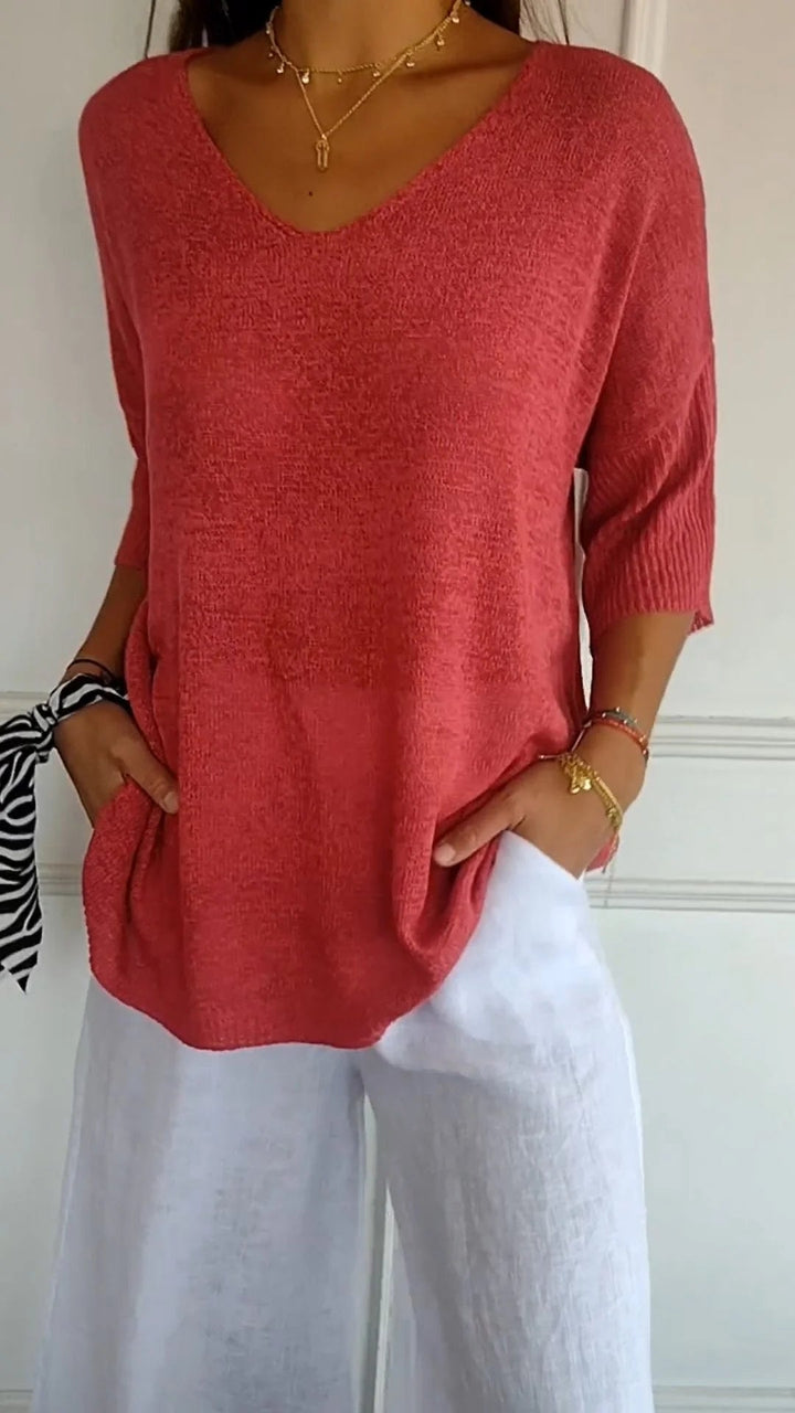 Vera™ Plain knitted top with V-neckline