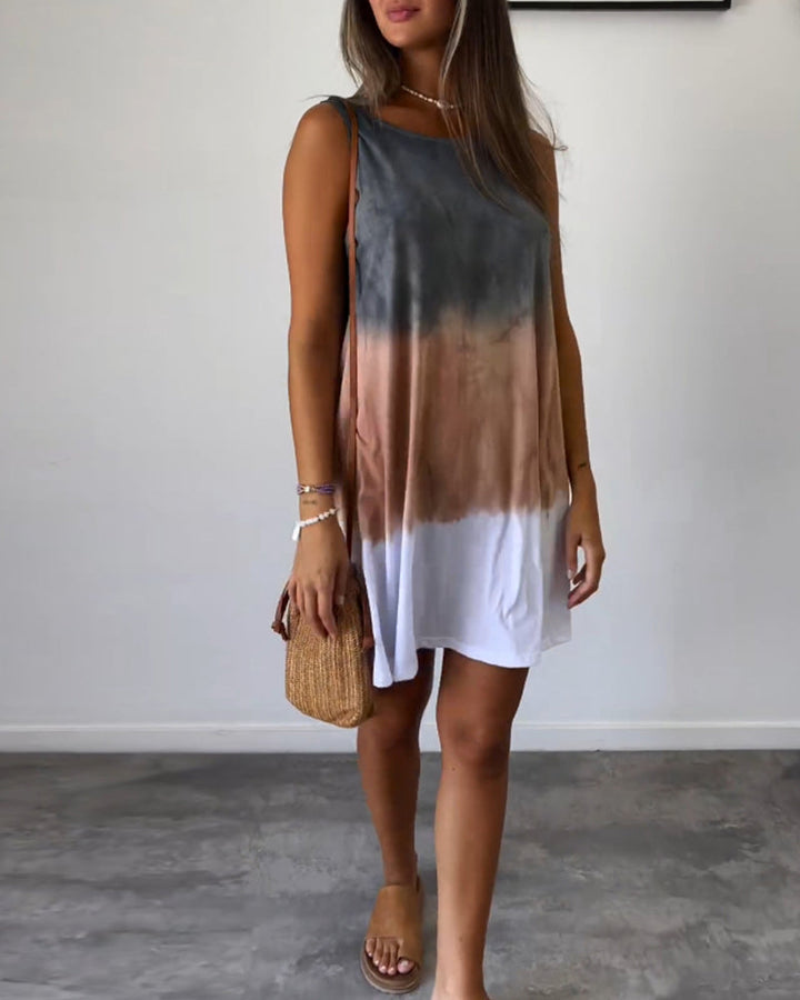Niya™ Sleeveless Chic Dress