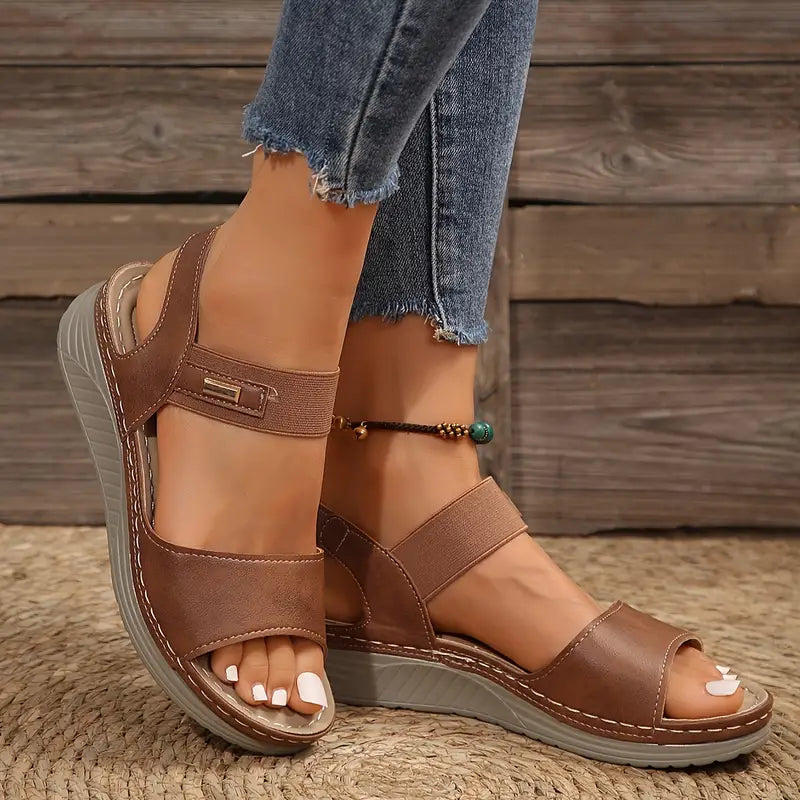 Avarie™ Women's Wedge Sandals