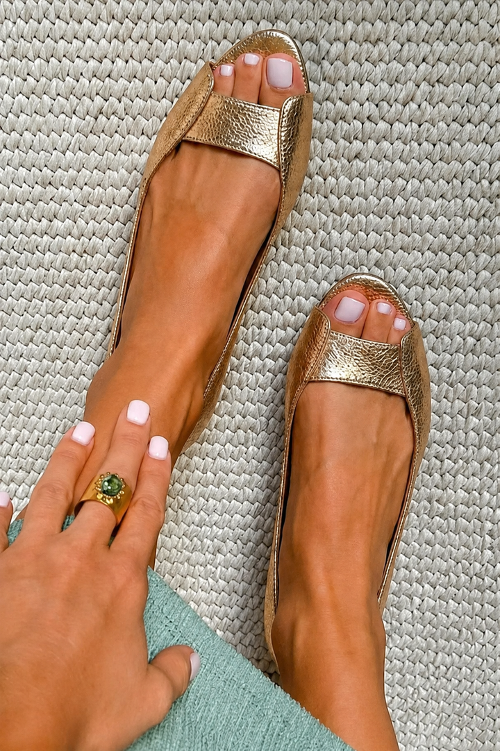 Adelina | Chic Comfort Gold Sandals