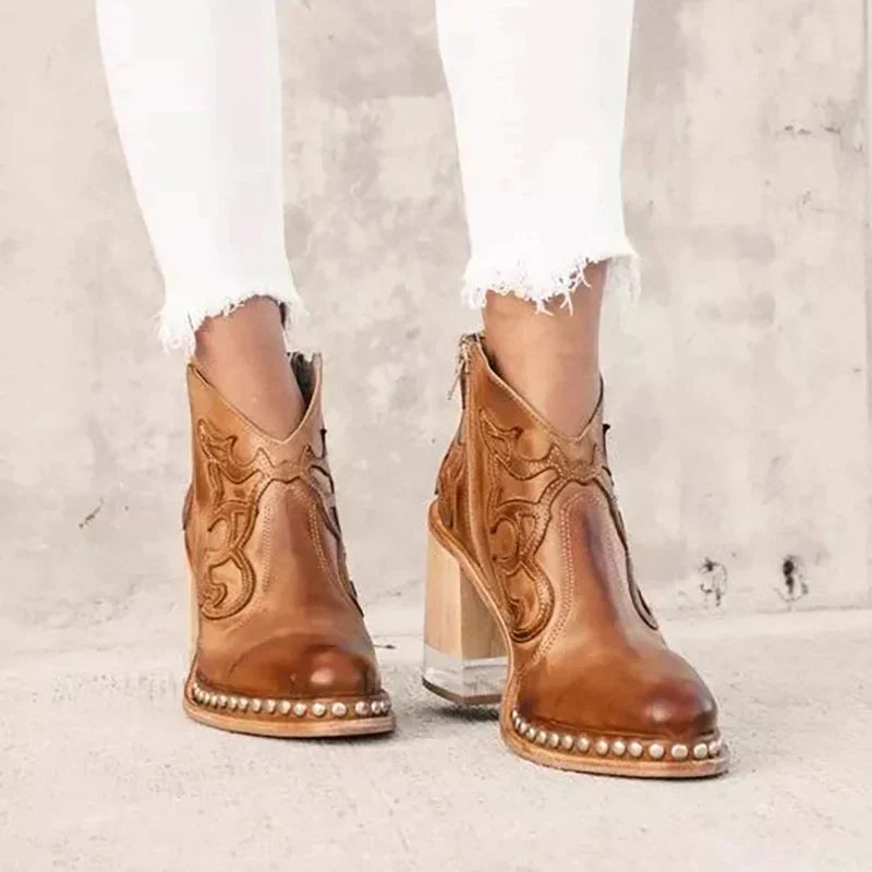 Sue™ | Norwich Embroidered Leather Boots