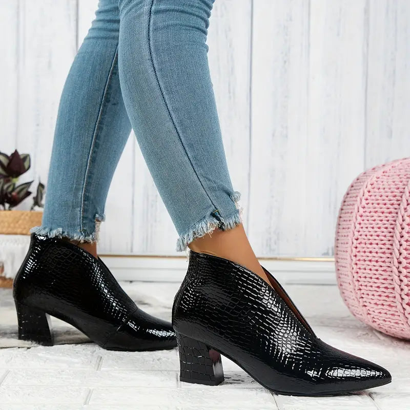 Iris™ Women's Pointed-Heeled Boots