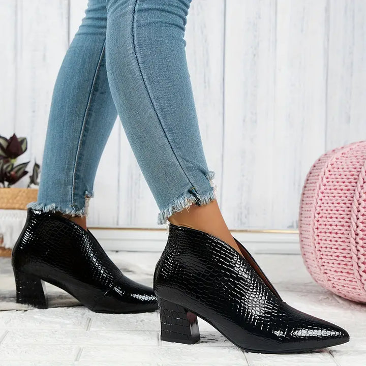 Iris™ Women's Pointed-Heeled Boots